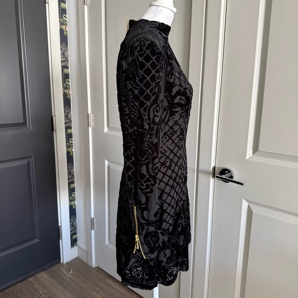 Balmain x H&M Black Velvet and Silk Mock Turtleneck Mini Dress Size 10 - Picture 4 of 9